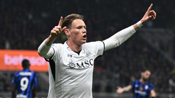 Il Napoli fa 1-1 con l’Inter soffrendo e poi sfiorando anche il 2-1: gli highlights