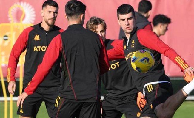 Ranieri teme due giocatori del Napoli. La Roma si abbasserà per limitarli