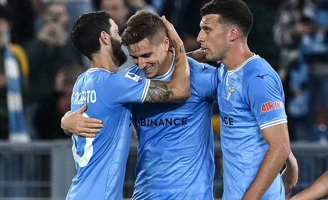 La Lazio sorride, importante recupero per il Napoli: ultime da Formello