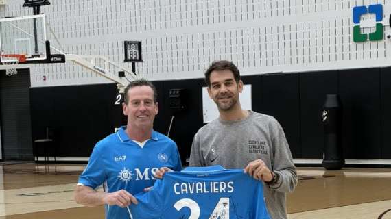 Maglia autografata per i Cleveland Cavaliers, la SSCNapoli: “Benvenuti in famiglia”