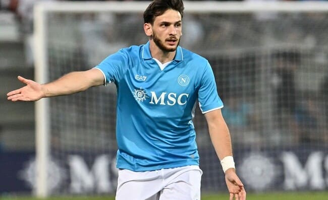 Pastore: “L’ennesimo errore di Kvara ha fatto irritare Conte, da lì la scelta benedetta”