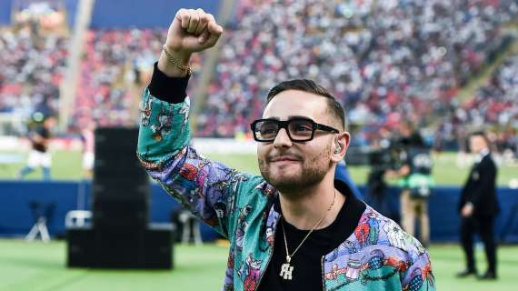 Rocco Hunt ‘chiama’ Mazzocchi a Sanremo: “Pazza idea per la serata cover, ce staje?”