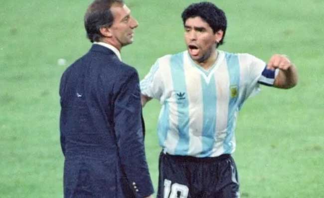 Zenga: “Maradona arrivò nel ritiro dell’Italia. Aveva la caviglia come un melone, c’era Carmando…”