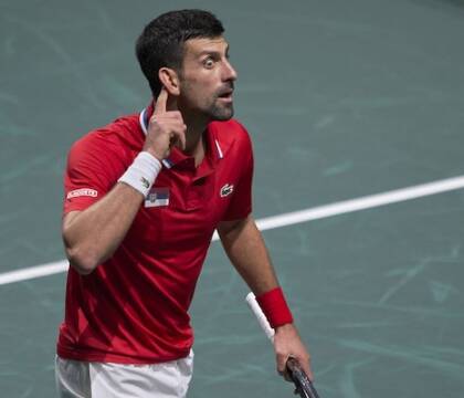 Djokovic: «non rilascerò interviste alla tv degli Australian Open finché non si scuseranno con i miei tifosi»