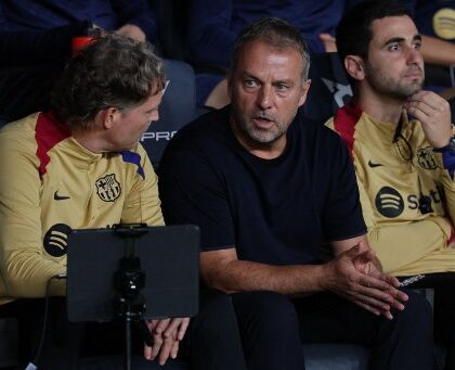 Flick: «Dobbiamo essere più forti di tutto ciò che si dice sul Barça, Olmo è pronto per giocare»