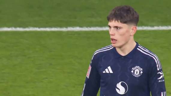 Garnacho entra e la cambia: assist vincente nel 2-0 del Man United in Romania