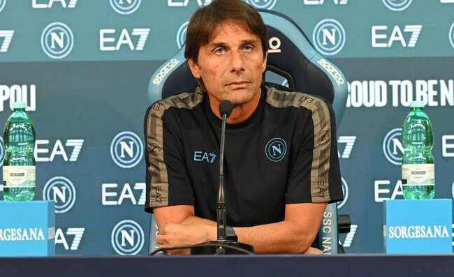 KISS KISS – Conte ha chiesto di anticipare la conferenza: il motivo