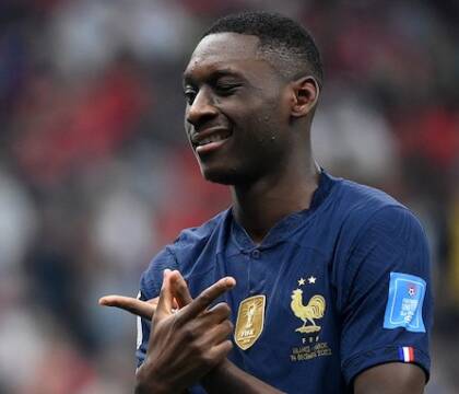 Kvaratskhelia al Psg è costato meno di Kolo Muani di cui adesso non sa che farsene (l’Equipe)