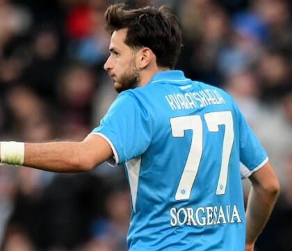 Kvaratskhelia è indipendente dai sistemi di gioco. Dategli la palla, poi crea lui le occasioni (Athletic)