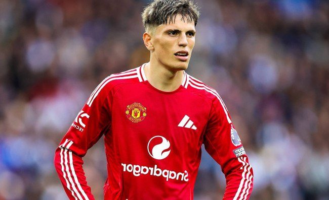 SKY – Garnacho-Napoli, accordo lontano. Emissario Manchester ha lasciato Milano