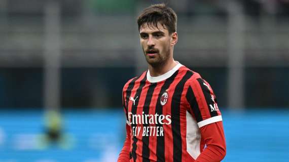 Che errore di Gabbia! Milan sotto di un gol e sotto di un uomo a Zagabria al 45′