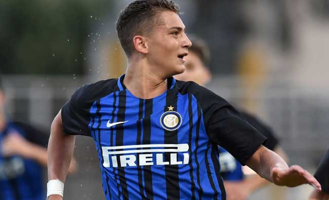 GAZZETTA – Sebastiano Esposito può essere il colpo last second del Napoli