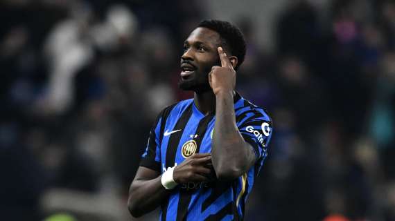 Inter, Thuram: “Non pesa vedere il Napoli a +6, pensiamo a noi”