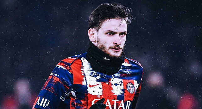 PSG-Reims, esordio da titolare per Kvaratskhelia: scelto il ruolo per l’ex Napoli