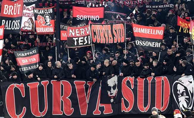 Tifosi Milan: “Gli errori si pagano, il colpo l’ha fatto il Napoli”
