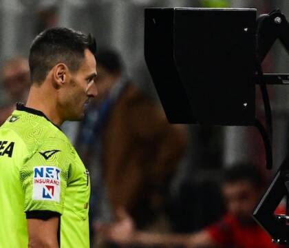 Cesari: «Gli arbitri non sono carismatici, non fanno squadra. Il Var, se esperto, vuole intervenire»
