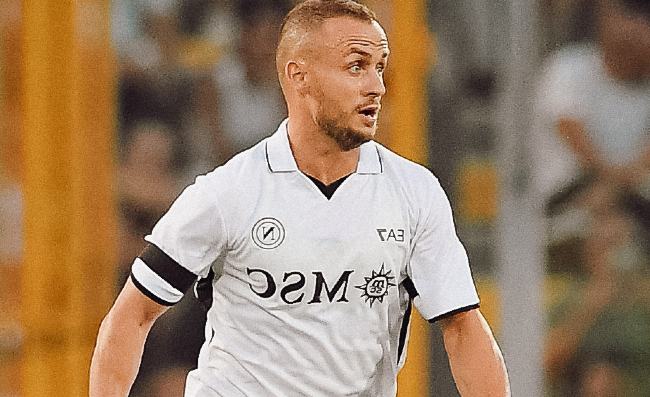 Como-Napoli, prima della fine le telecamere hanno indugiato su due calciatori di Conte