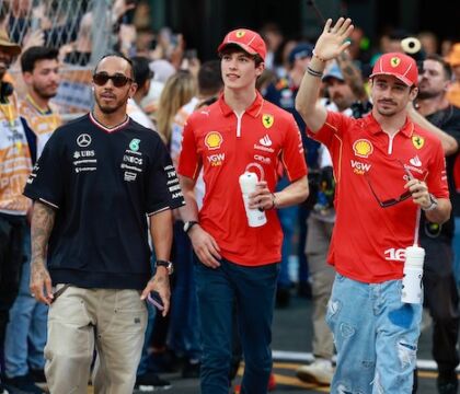 La Formula 1 ormai è uno spettacolo che non ha quasi più bisogno delle gare e dei piloti (Guardian)