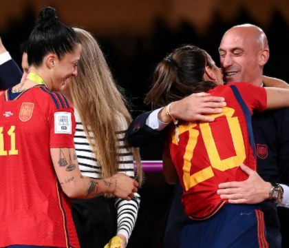 La Spagna femminile ha dato scacco matto ad una Federcalcio troppo abituata a spuntarla (Relevo)