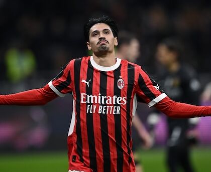 Milan-Inter finisce 1-1. L’Inter pareggia in extremis ma ha colpito tre pali