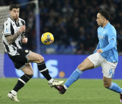 Napoli, il non mercato invernale sarà un ostacolo in più nella lotta scudetto (Repubblica)