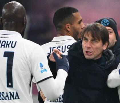 Nemmeno il primo posto solitario in classifica mette al riparo il Napoli dalle tensioni (Repubblica)