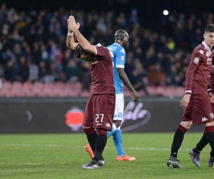 Non esultano contro le ex squadre, non calpestano i loghi avversari… quanta ridicola ipocrisia nel calcio (New York Times)