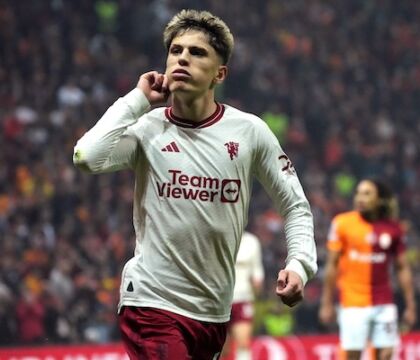 Ora il Manchester United scopre che ha problemi finanziari e deve vendere Garnacho (Daily Mail)