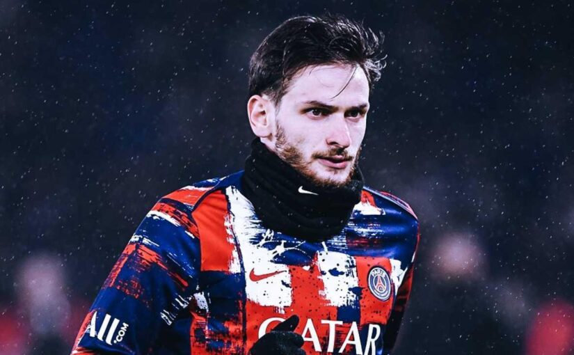 Brest-PSG 2-5: solo 58′ per Kvaratskhelia! Che errore del georgiano: è il primo cambio di Luis Enrique