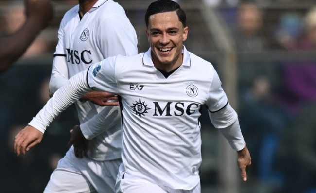 SKY – Dubbio modulo per Conte contro l’Inter. Rischia Raspadori