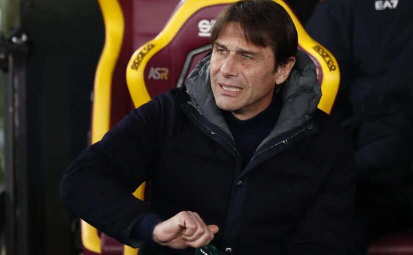 "Fa quel che può: cambi telefonati non per colpa sua". Le pagelle dei quotidiani su Conte dopo Roma-Napoli 1-1