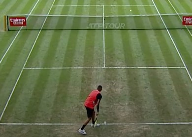Altro che irrispettoso, nel tennis il servizio “da sotto” va riabilitato: è un colpo strategico (New York Times)