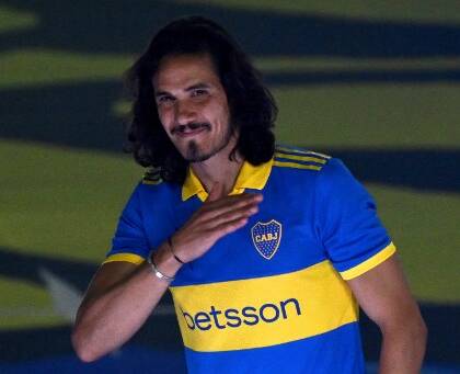 Cavani sta sbagliando troppi gol, l’astrologo del Boca: «È vittima di stregoneria»