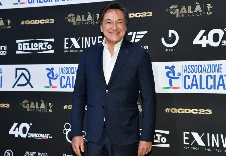Fabio Caressa, annuncio terrificante: “Gli hanno sparato” | La tragedia rivelata dalle figlie