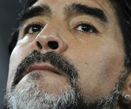 Inizia il processo per la morte Maradona: alcune foto delle condizioni di Diego sconvolgono le figlie presenti