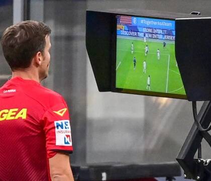 La Figc chiede alla Fifa di poter utilizzare il Football Video Support, una sorta di Var a chiamata, in Serie C e in Serie A Femminile