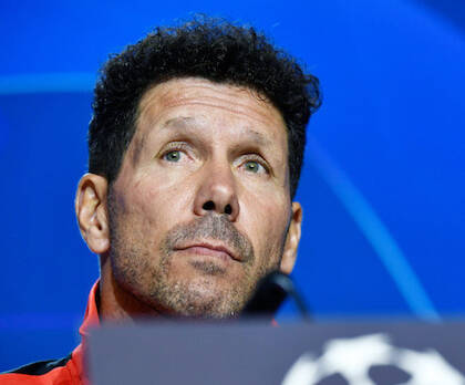 Simeone in sala stampa: «Alzi la mano chi ha visto il doppio tocco di Alvarez. Non abbiate paura» – VIDEO