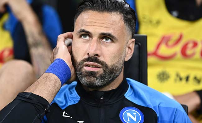 Il Napoli e la corsa scudetto, Sirigu non ha dubbi: “E’ lì ad un passo, tecnico e gruppo forte”