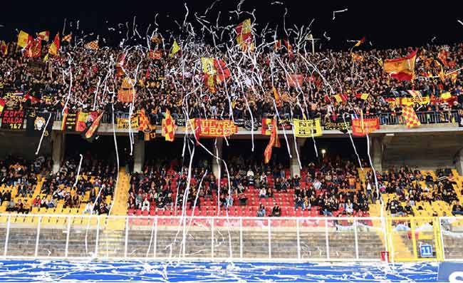 Tifoso Lecce: “Dico una cosa su Napoli”. Gli azzurri sono amati da (quasi) tutti