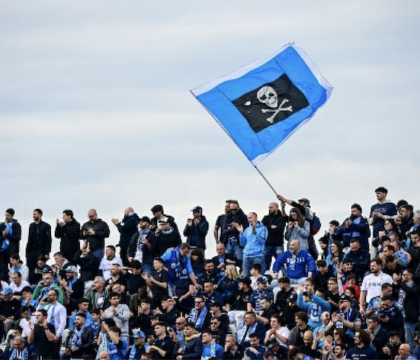 Allo stadio U-Power di Monza sembrava di essere a Fuorigrotta, tanti i napoletani di Lombardia (Il Giornale)