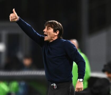 Conte sta trapiantando il “fino alla fine” a Napoli terra di piagnistei per gli scudetti perduti nel finale