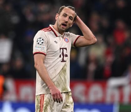 Dopo il vantaggio di Kane, il Bayern ha perso completamente il controllo della partita nel giro di tre minuti (Sueddeutsche)
