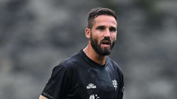 Il Cagliari vince lo scontro salvezza col Verona: finisce 2-0, highlights