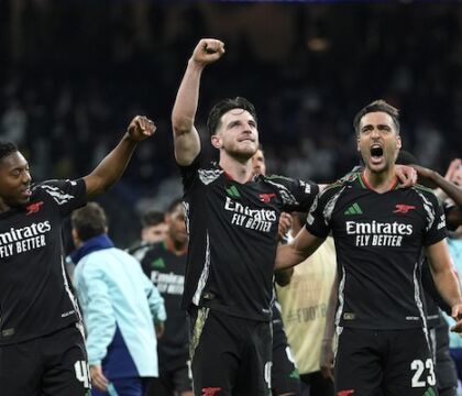 L’Arsenal ha aggirato con facilità il finto pressing di Mbappé e Vinicius (Telegraph)