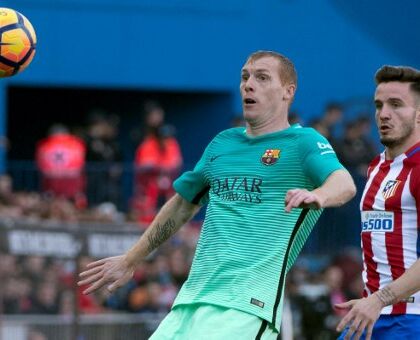 Mathieu oggi fa il commesso: stiamo così inguaiati che ormai se lavori diventi virale (El Paìs)