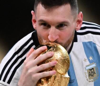 Messi: «Dopo il Mondiale vinto volevo tornare al Barcellona, Guardiola ha cambiato ma anche danneggiato il calcio»
