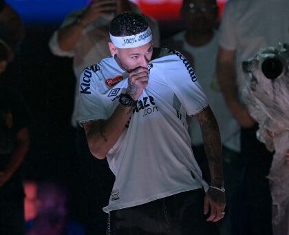 Neymar è di nuovo infortunato, Footmercato: “Come ci si può ancora affidare a un giocatore così fragile a 33 anni?”