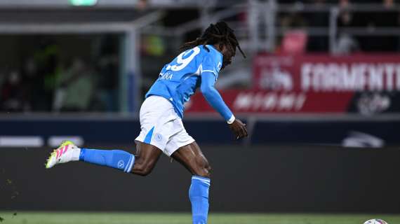Primo cambio per il Napoli: costretto ad uscire Anguissa