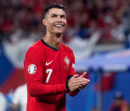 Ronaldo pensa di rilevare il Valencia se non retrocede