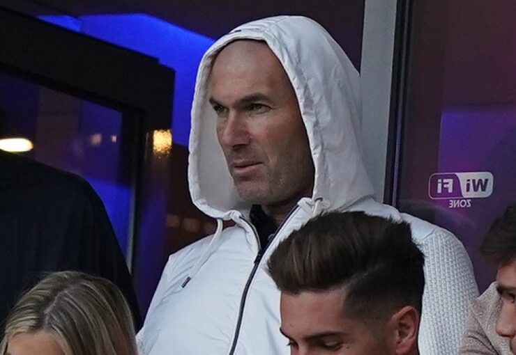 Visita urgente all’entourage di Zidane: in panchina dopo il Mondiale per Club | Anticipata la Francia
